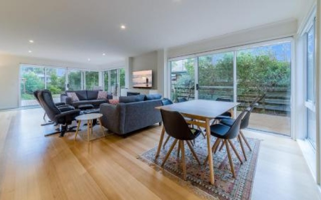 Seaclusion - PET Friendly – Balcony – Inverloch