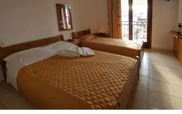 Hotel Platanidia