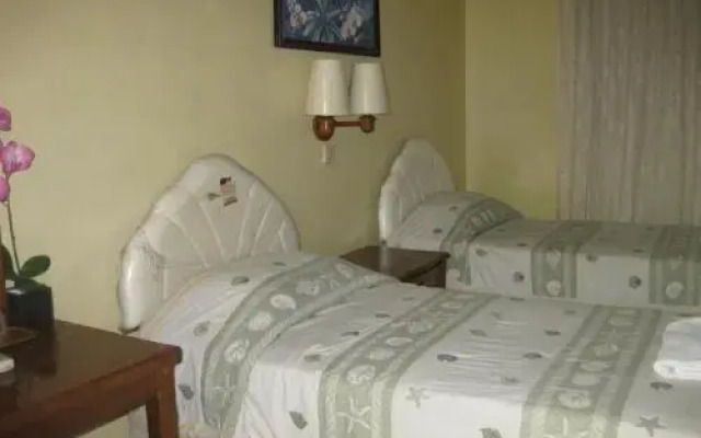 Sayang Beach Lodging