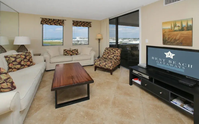Jetty East 516B by RedAwning