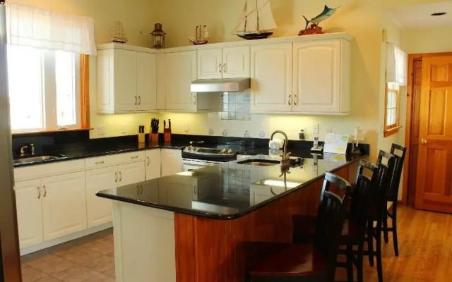 Hammock Village 25 4 Br home by RedAwning