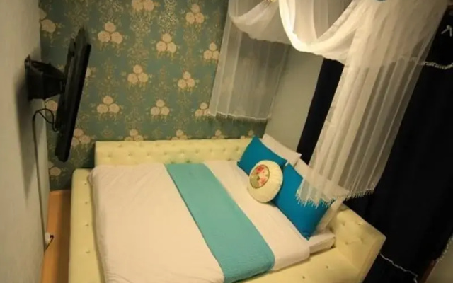 Sea and Sunset Pension