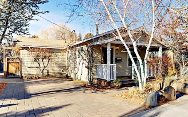 311 NW Riverfront St Home