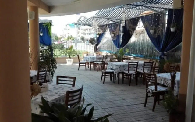 Hotel Korab Renesa