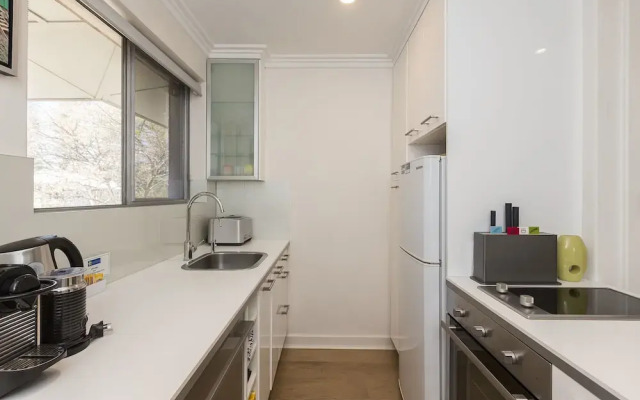 Cottesloe Beach Pines Apartment