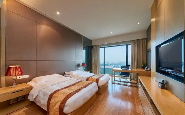 Heefun Aparthotel Poly World