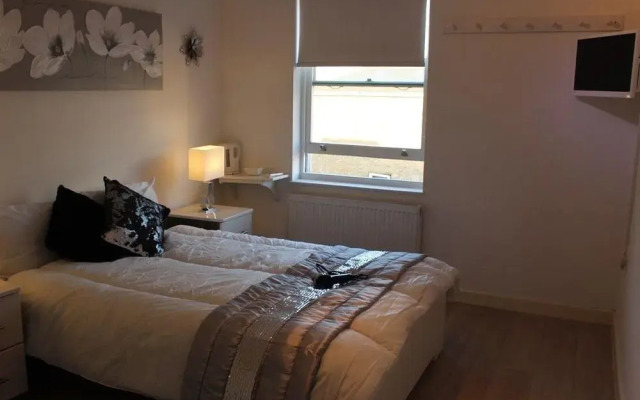 Whitechapel Deluxe Rooms