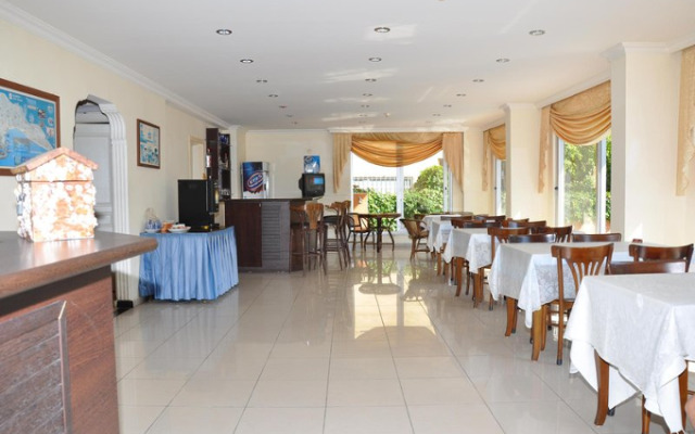 Best House Villa Park