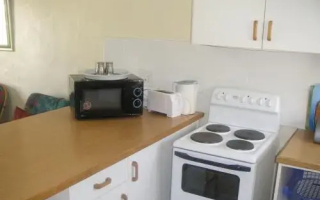 Waterside Living CL16
