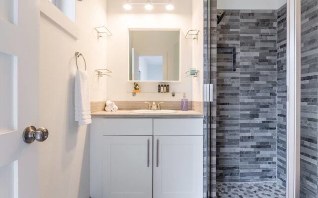 3BR East Side Urban Retreat