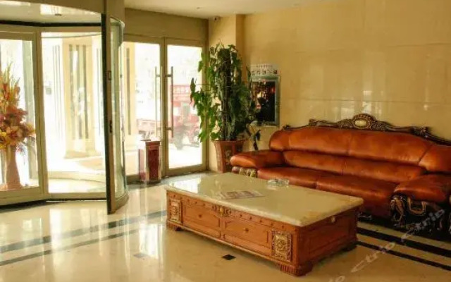 Kunlun Holiday Hotel