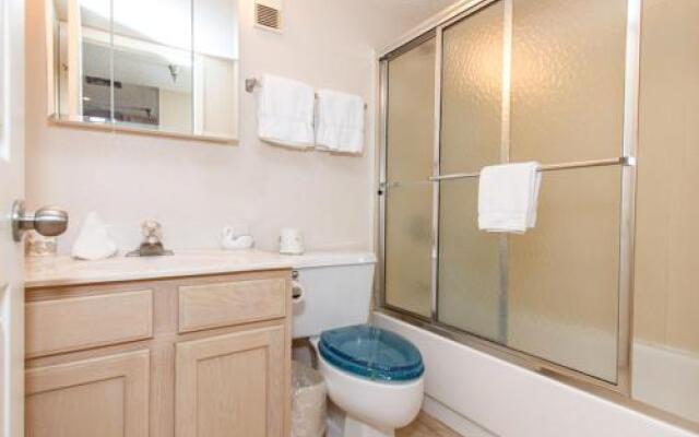 Islander 306 by RedAwning