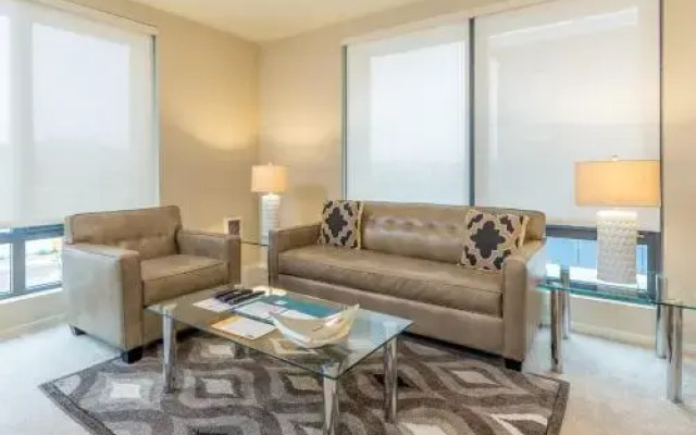 Global Luxury Suites at China Basin