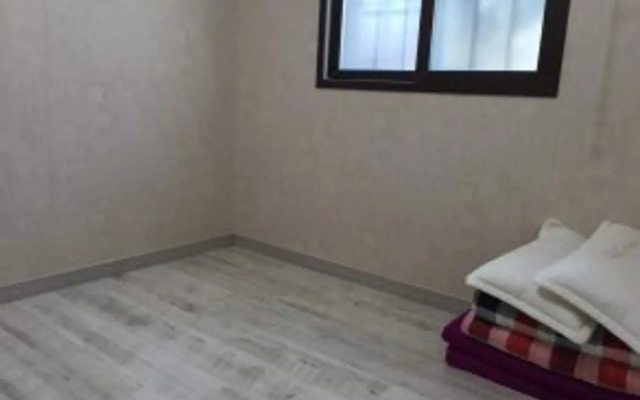 Geoje White Wing Pension