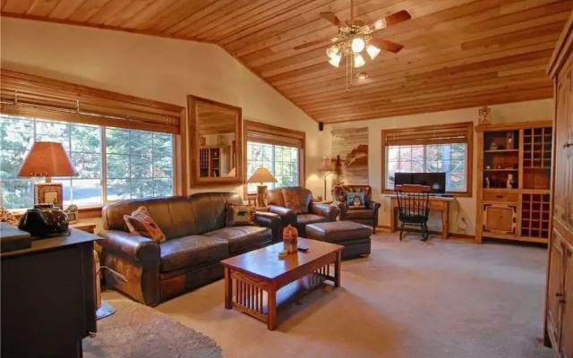 7578 Kingswood Drive - 3 Br Home