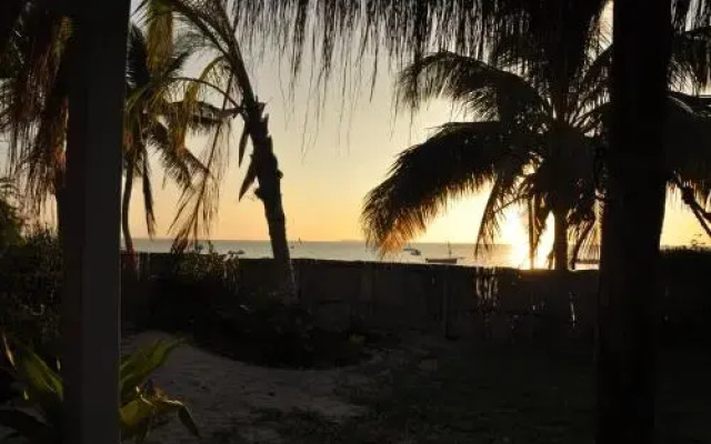 Baobab Beach Resort and Backpackers