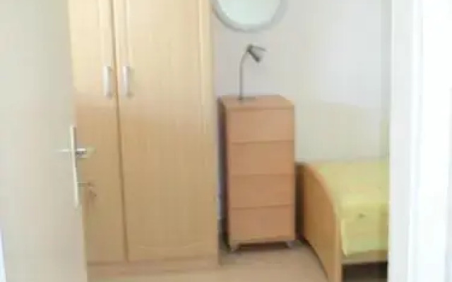 Three-Bedroom Holiday Home in Sutivan