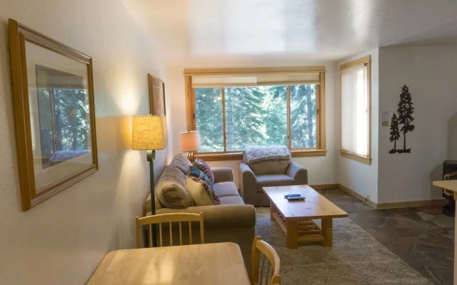 4083 Ski Trails