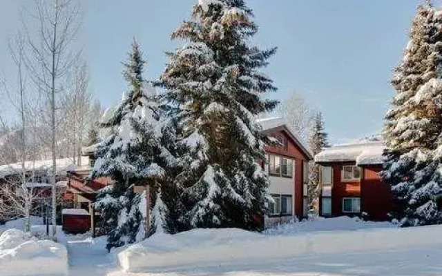 Atelier Condominiums in Sun Valley Village by Alpine Lodging