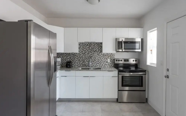 Cozy and Modern 2B-2B Home