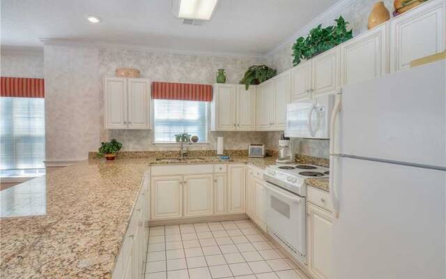 Magnolia North 205-4823