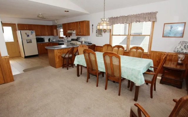 Dolphin Watch - 4 Br Home