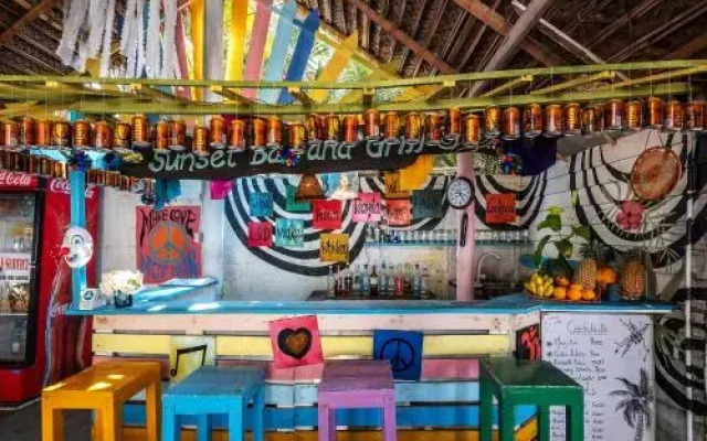 Coco Palm Beach Hostel