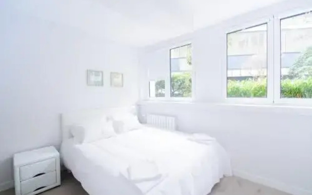 Dreamyflat Champs Elysees I