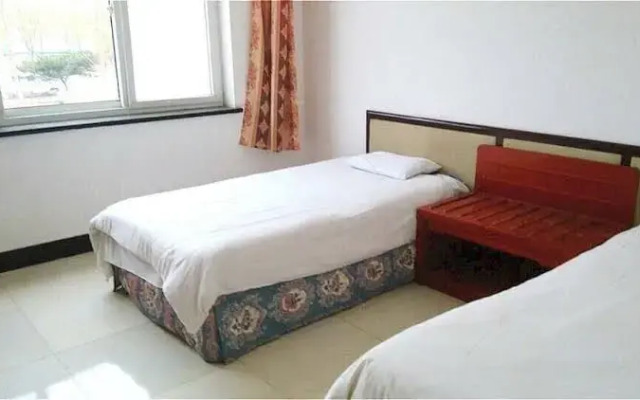 Super 8 Hotel Qinhuangdao Shanhaiguan Railway Stat