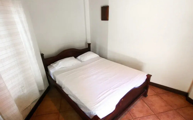 Hostel Tamarindo Backpackers