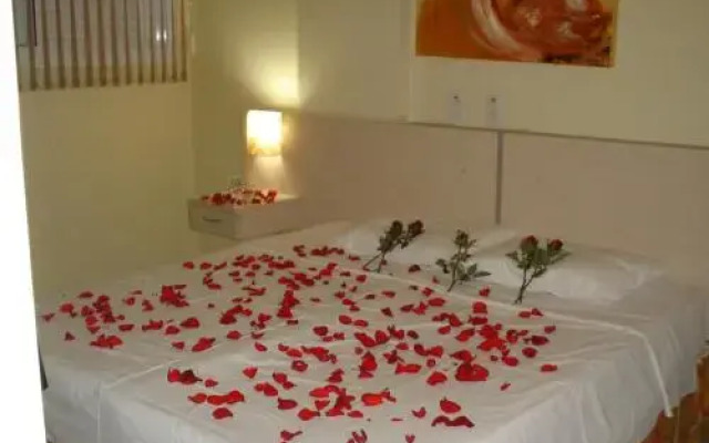 Robusti Plazza Hotel
