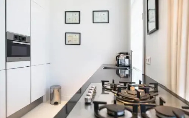 BizStay Embassy Apartments