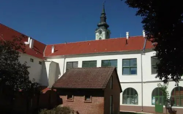 Ciszterci Haz Baja