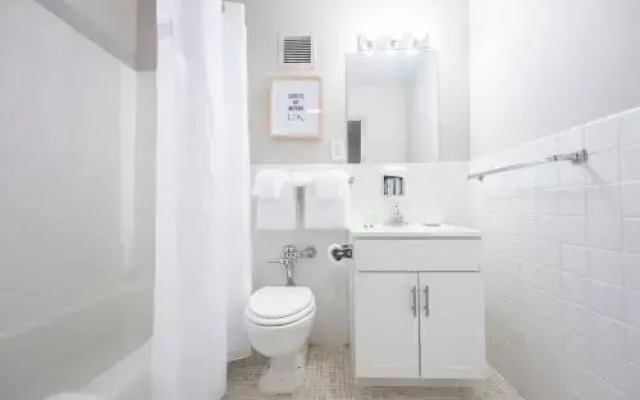 Downtown Louisville Close To Everything