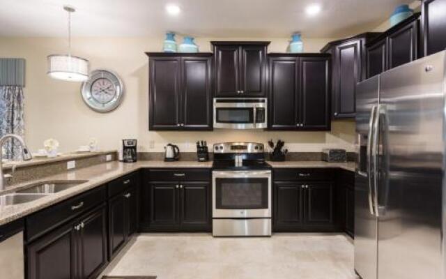 Champions Gate Eight Bedroom Villa Cg022