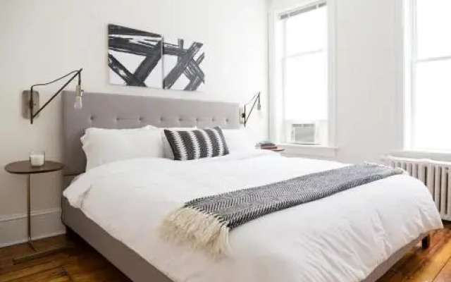 Intimate 2BR in South End by Sonder