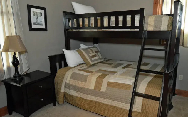 4 Br: Shays Landing 6