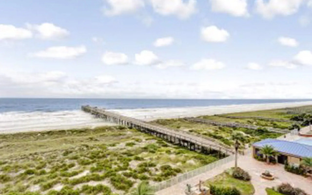 Corner Unit Condo with unobstructed views of the Atlantic by RedAwning
