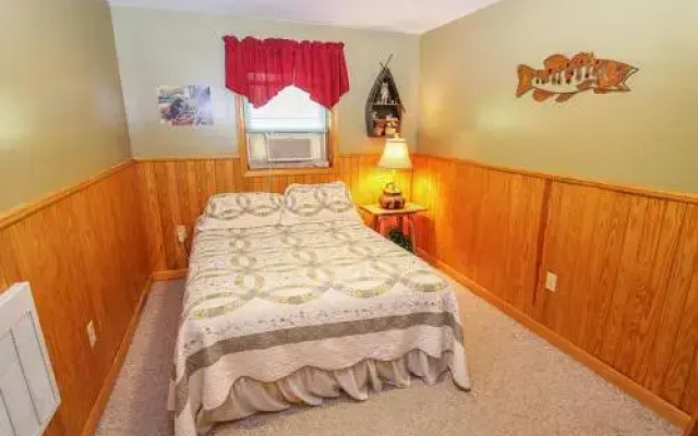 Camp Ketahe 3 Br Cabin