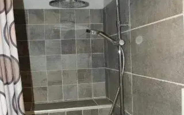 La Maison Dans Les Nuages