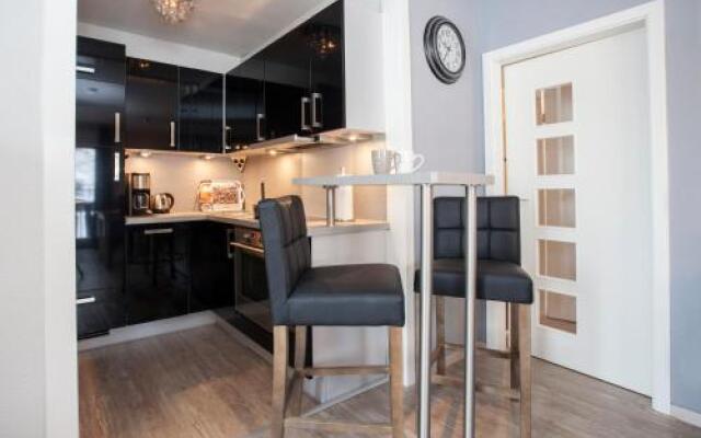 Schanzenstraße 15-R