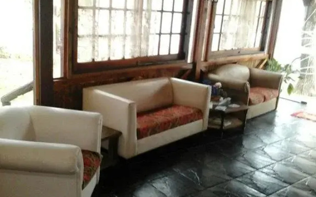 Hosteria Las Violetas