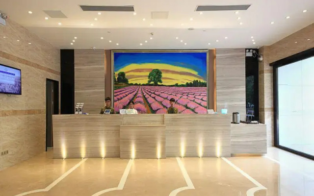 Shenzhen Lavande Hotel Airport Terminal Branch