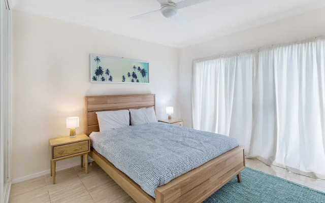 Randall Drive, 64
