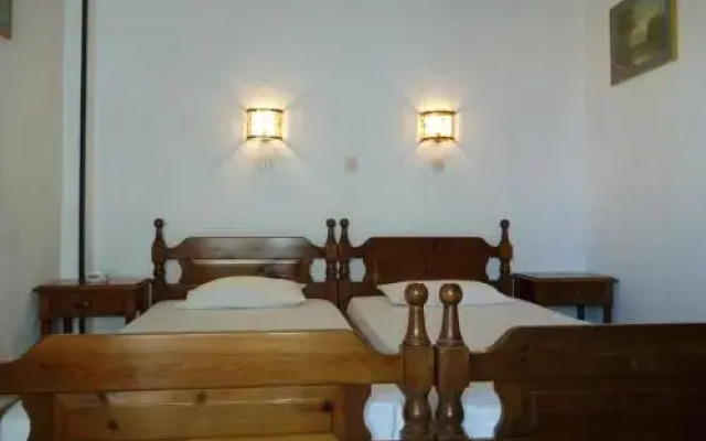 Pension Eleni Rooms