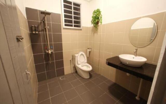 Come Inn Homestay 1379