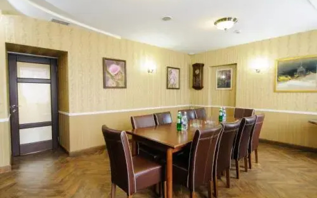 Irena Hotel