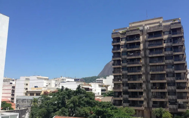 Leblon Central