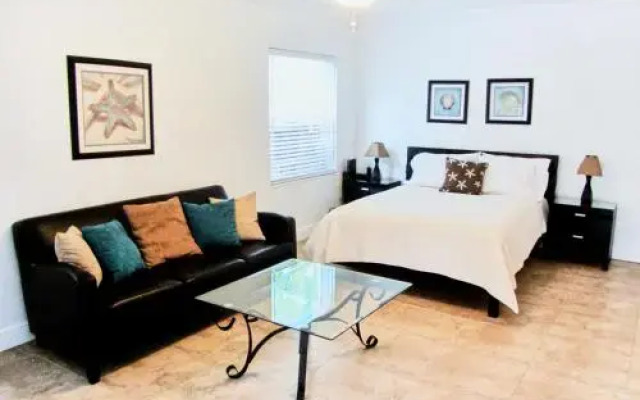 Studio Apartment