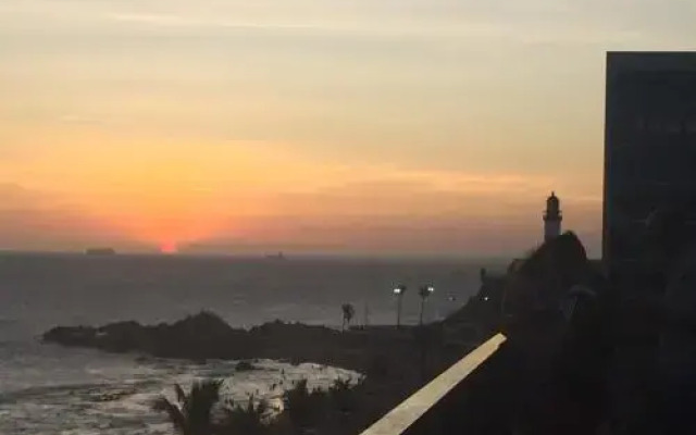 Flat na barra próximo ao Farol